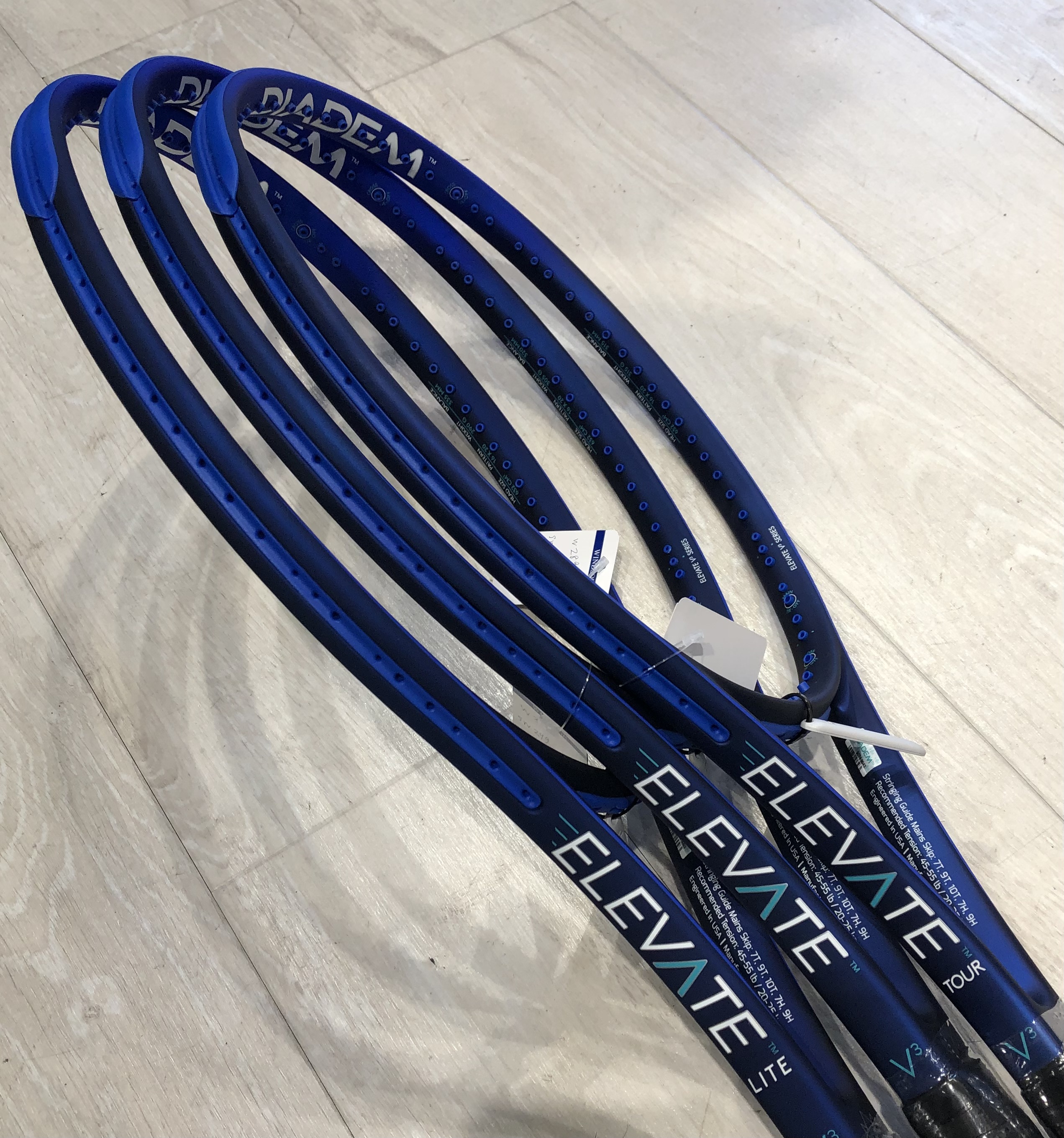 ダイアデムNEWモデルラケット入荷！！