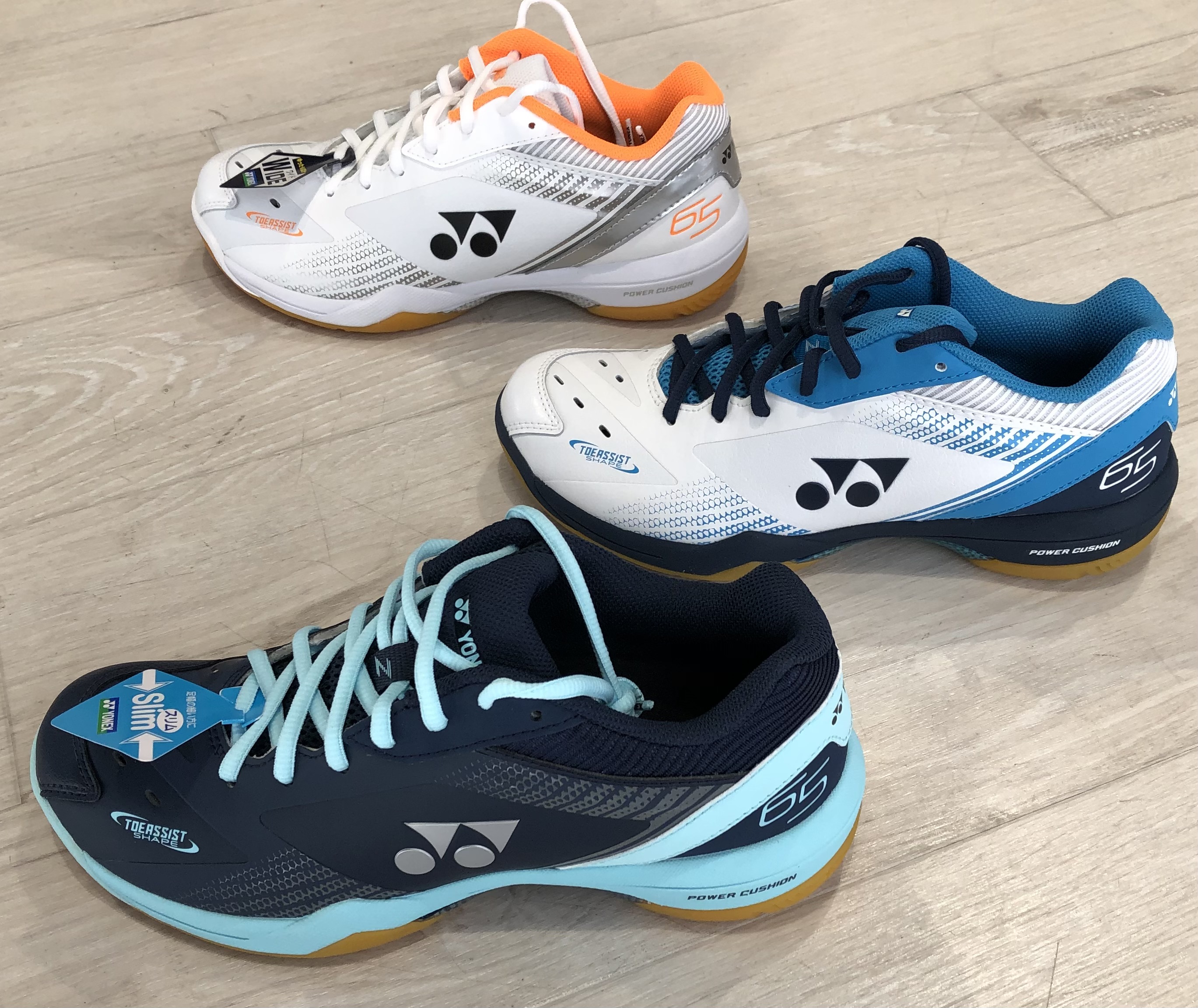 ヨネックスバドシューズ入荷！！