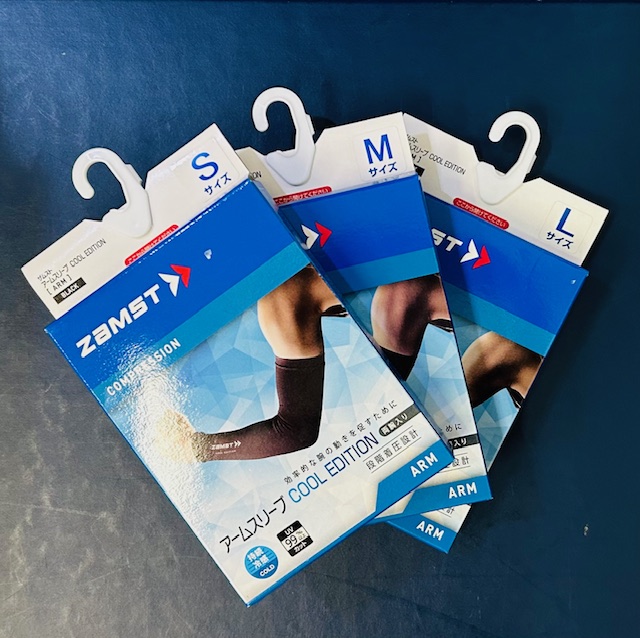 ★暑さ対策グッズ　ザムスト アームスリーブ★