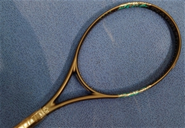 【春のオススメラケット⑫】ダイアデム スーパーノヴァシリーズ【SALE】