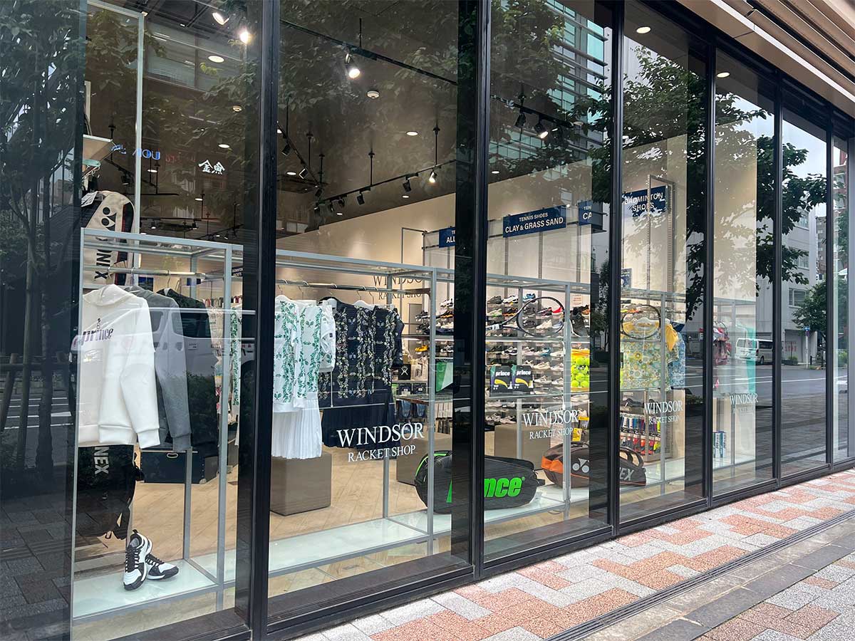 ウインザーラケットショップ秋葉原店 店内