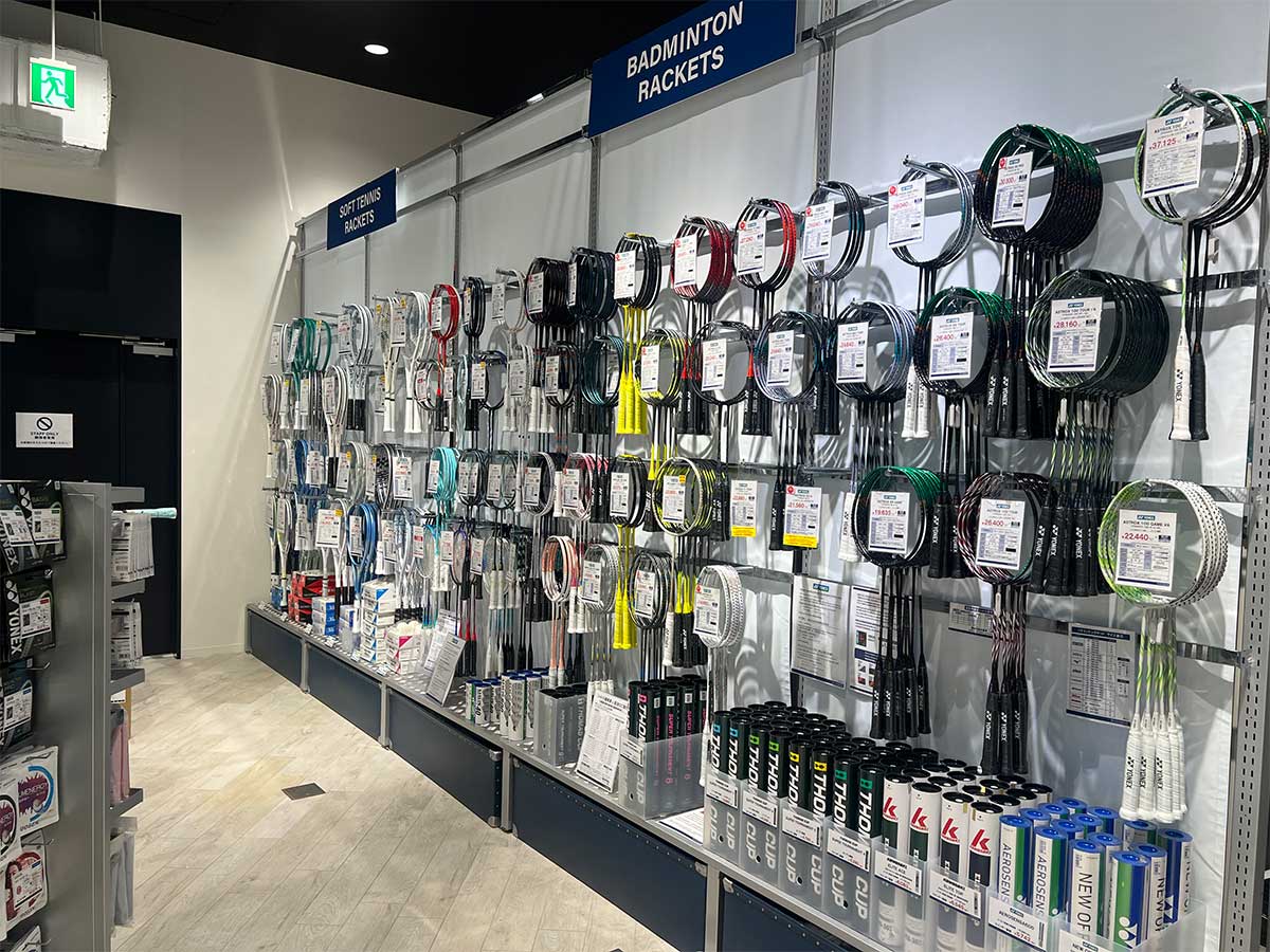 ウインザーラケットショップ秋葉原店 店内