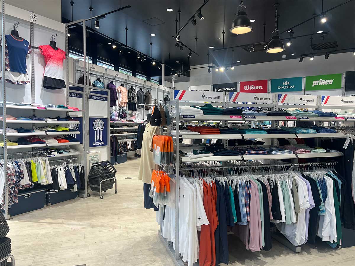 ウインザーラケットショップ秋葉原店 店内