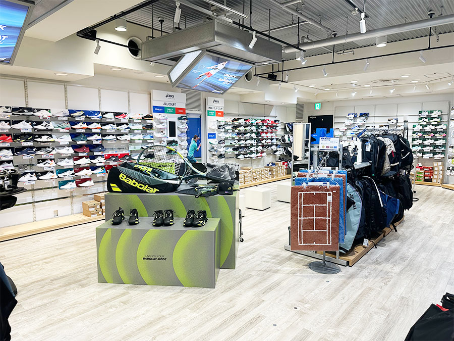 横浜店 リニューアル後 店内写真2